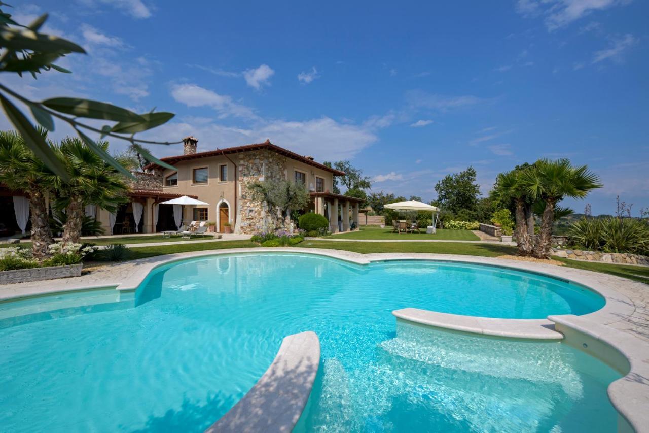 Villa Mario Resort Salo Exterior photo